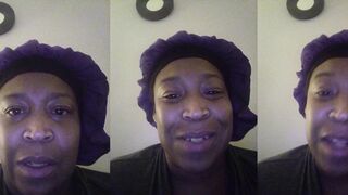 This woman is a true friend!